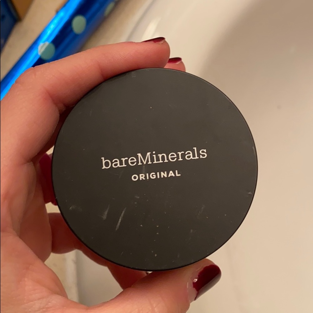 Bare Minerals Foundation- make an offer!!